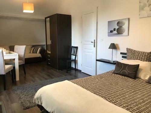 Hostal Chambres D'h�tes Des Demoiselles