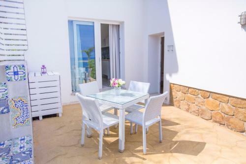 Bed & Breakfast A Tonnara