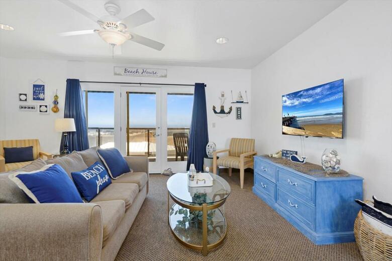 Hotel Beach House Inn & Suites