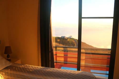 Hostal Madeira Native Motion Guest House
