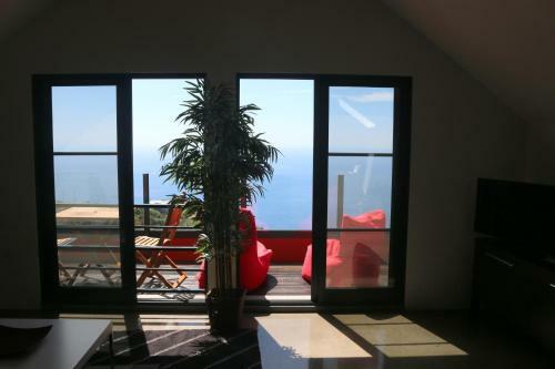 Hostal Madeira Native Motion Guest House