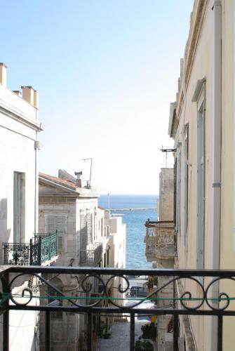Hostal Ariadni Rooms & Apartments
