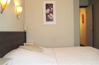 Cecil Hotel