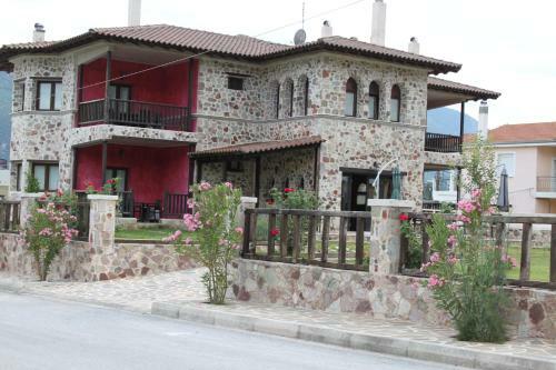 Hostal Monastiri Guesthouse