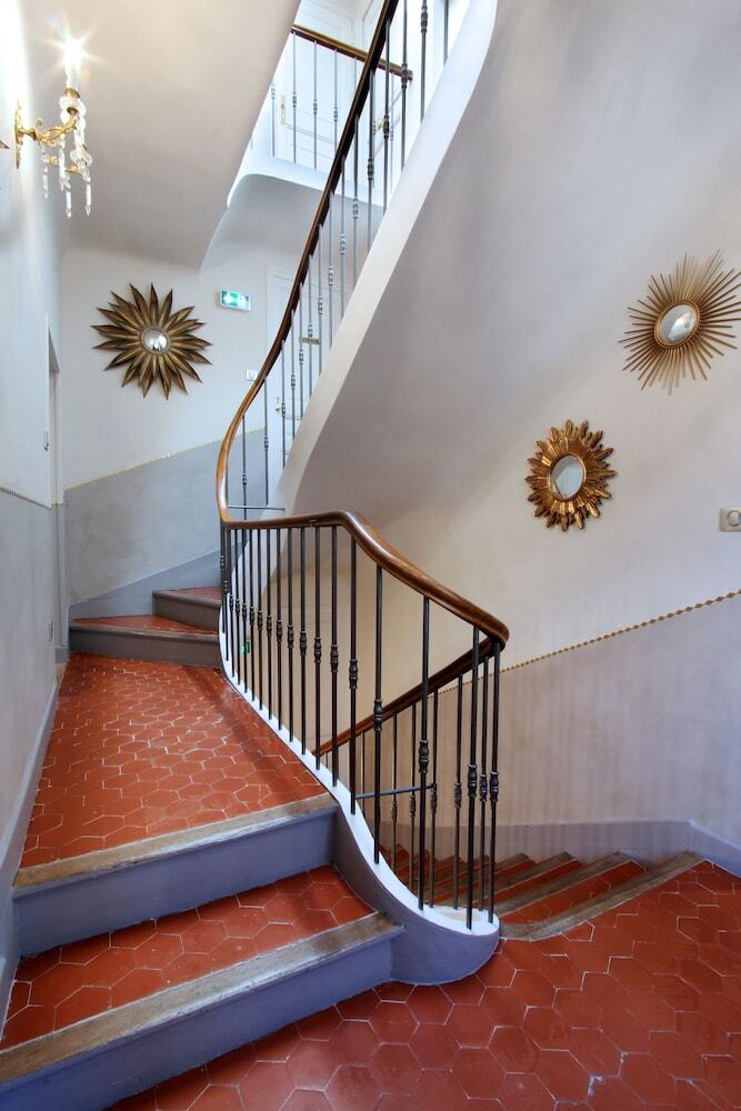 Hotel Les Quatre Dauphins