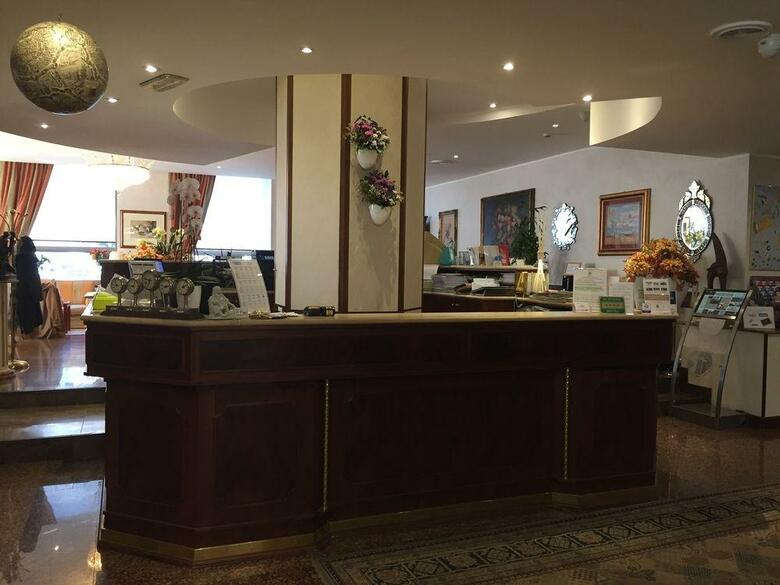 Hotel Bristol