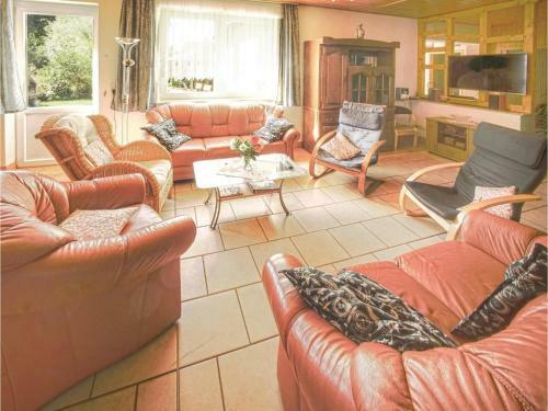 Holiday Home Am Rodelberg H