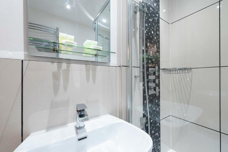 Hotel Grosvenor Suites