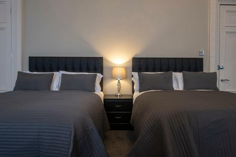 Hotel Grosvenor Suites