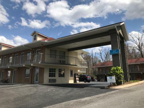 Motel Country Inn & Suites