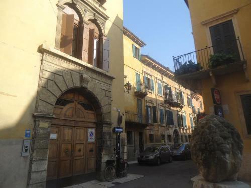 Albergue Protezione Della Giovane