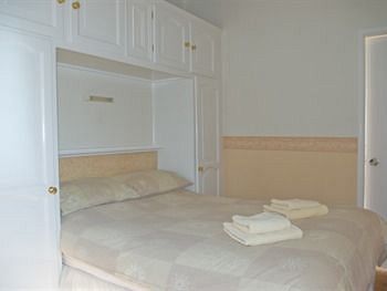 Bed & Breakfast Marine View Guest House