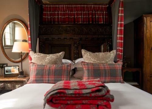Lygon Arms - The Hotel Collection
