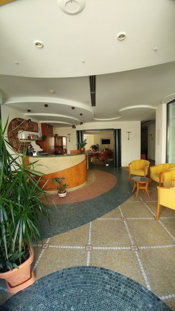 Hotel La Perla