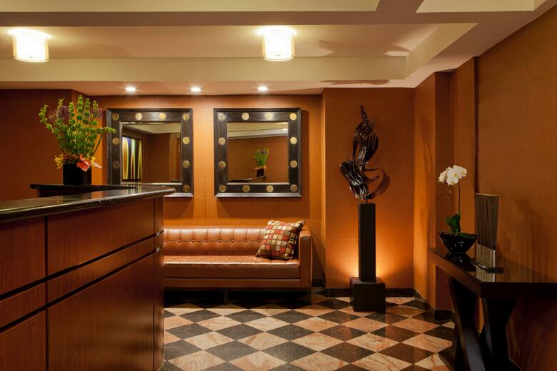 Broadway Plaza Hotel