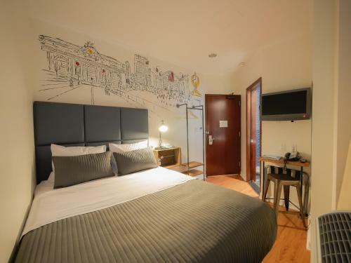 Hotel Azure