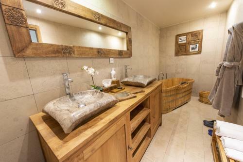 Bed & Breakfast Au Refuge Des 3 Ours - Chambres D'h�tes