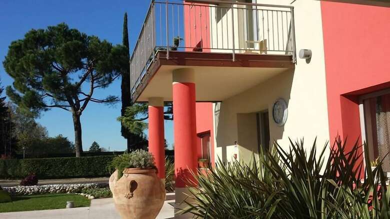 La Grotta Hotel