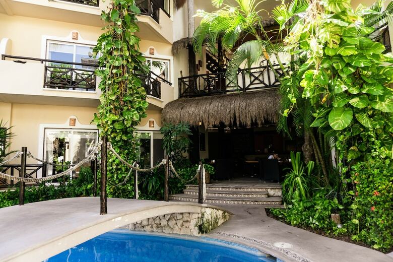 Hotel Riviera Del Sol