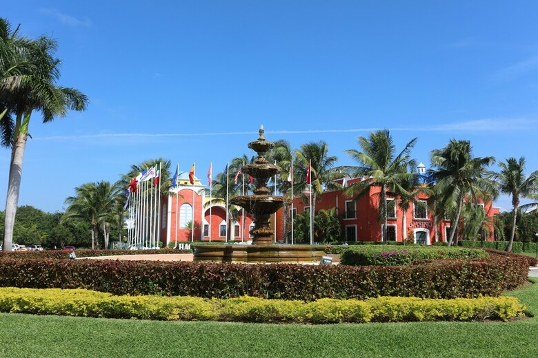 Hotel Bahia Principe Grand Coba