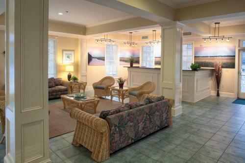 Hotel Waterside Resort By Spinnaker