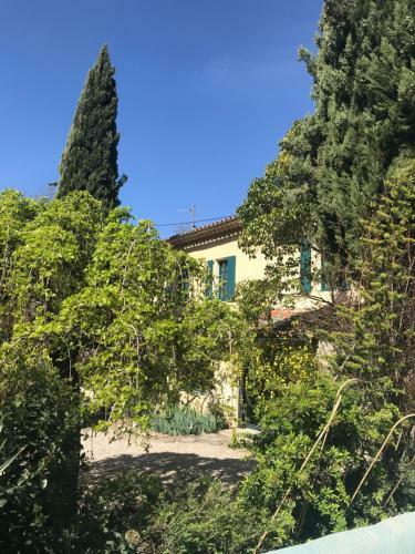 Bed & Breakfast Les Montades Chambres D'h�tes