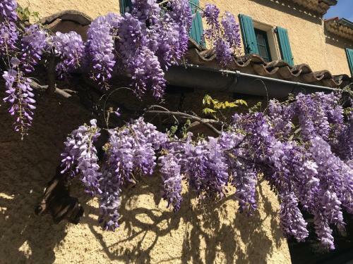 Bed & Breakfast Les Montades Chambres D'h�tes