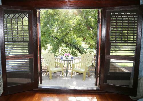Bed & Breakfast Iron Horse Inn