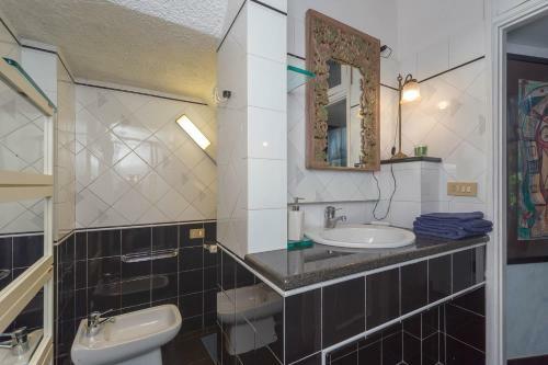 Apartamento Villa Ambra - Genova Resort B&B Accomodations