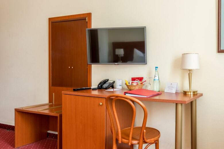 Hotel Azimut Dresden