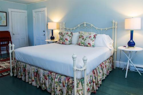 Yellow House Bed And Breakfast