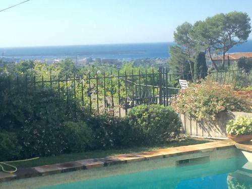 Villa C�te D'azur View Of Cannes Bay