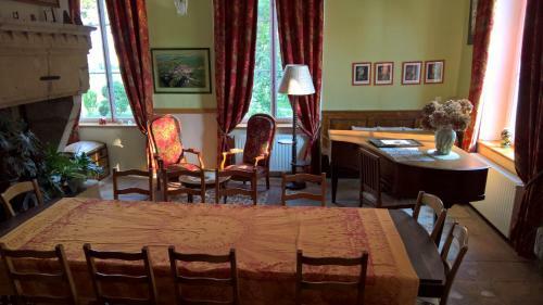 Hostal Maison D'h�tes Le Ch�teau De Puxe