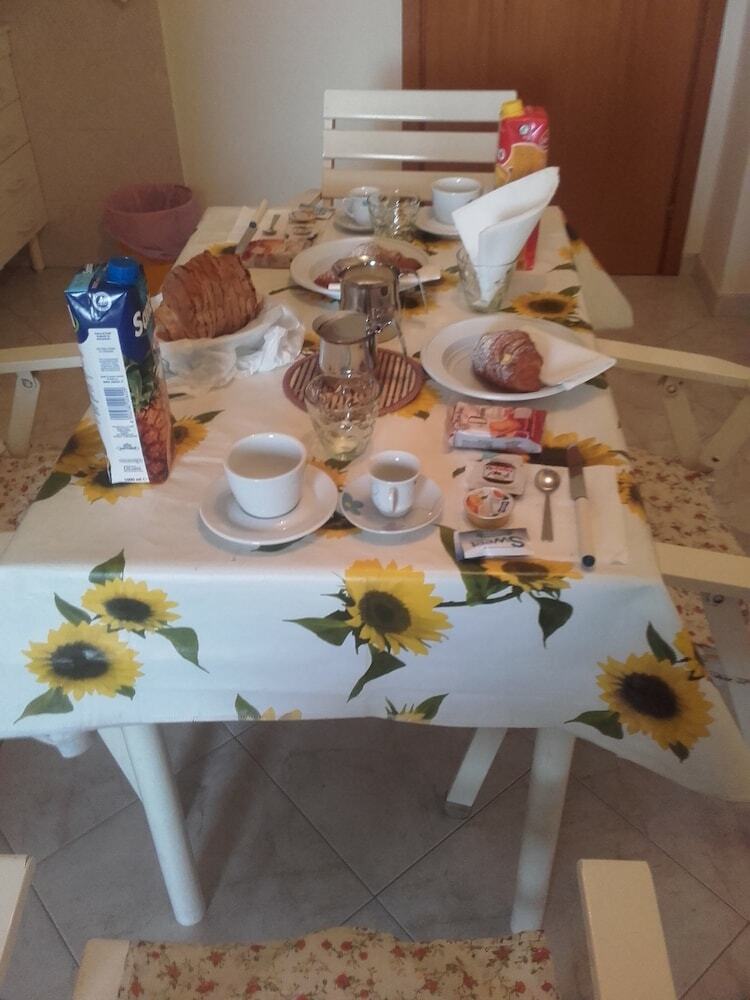 Bed & Breakfast Home Sweet Home