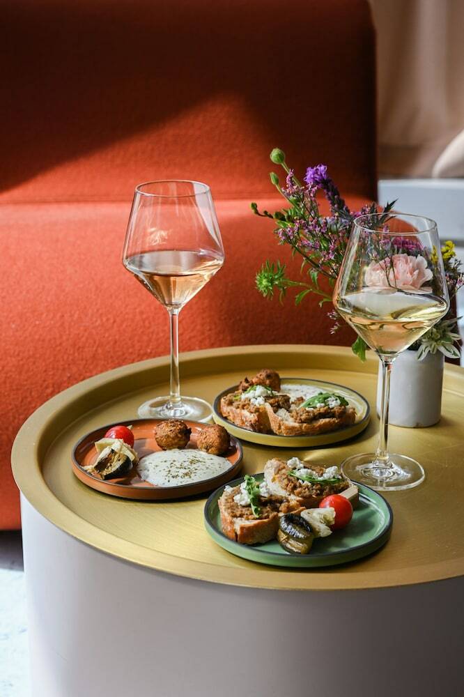 Okko Hotels Grenoble Jardin Hoche