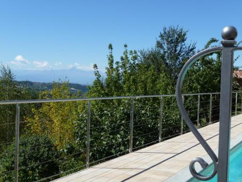 Agroturismo La Corte Di Langa