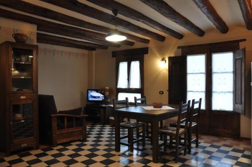 Apartamentos Turismo Rural Casa Purroy