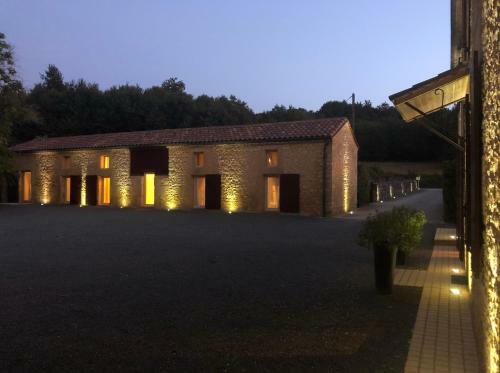 Hostal Domaine Du Champ De L'hoste