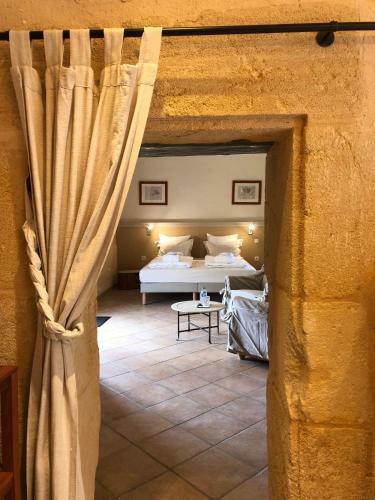 Hostal Domaine Du Champ De L'hoste