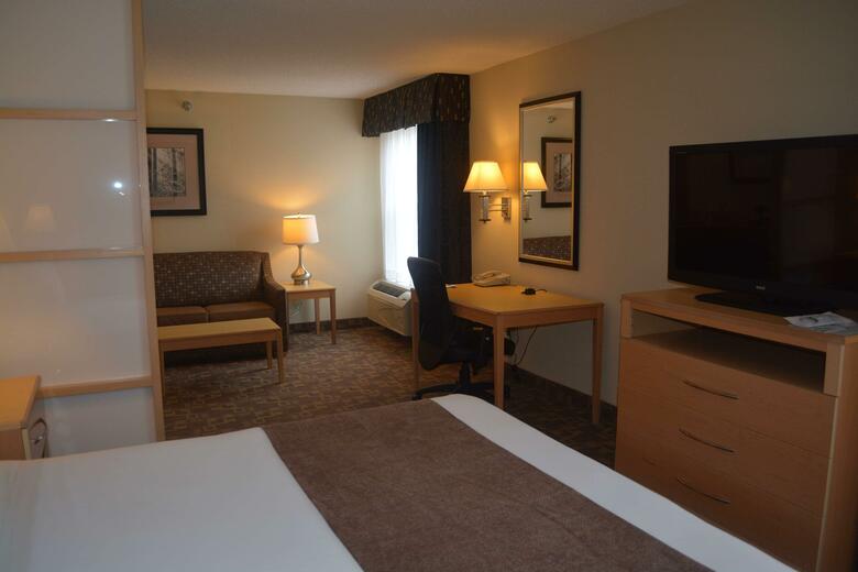 Best Western Roanoke Rapids Hotel & Suites