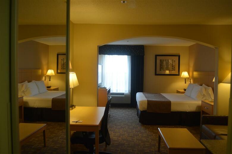 Best Western Roanoke Rapids Hotel & Suites