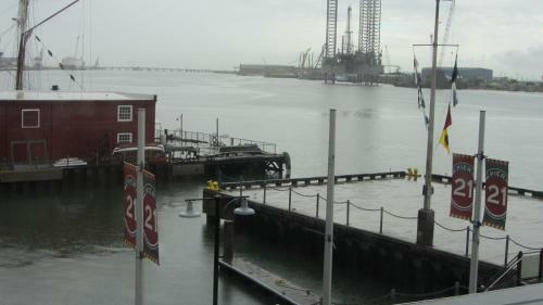 Motel Harbor House Hotel And Marina