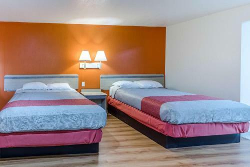 Motel 6 Dallas Desoto Lancaster