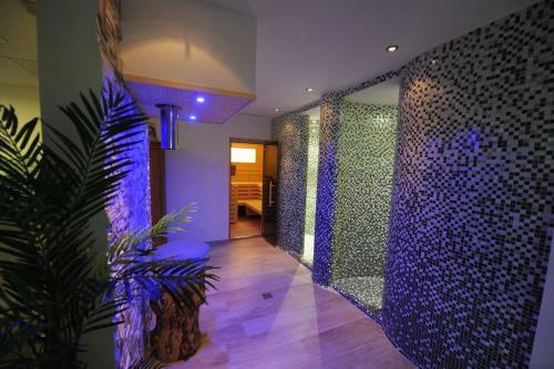 Aparthotel Apartments Restaurant Rusctlea