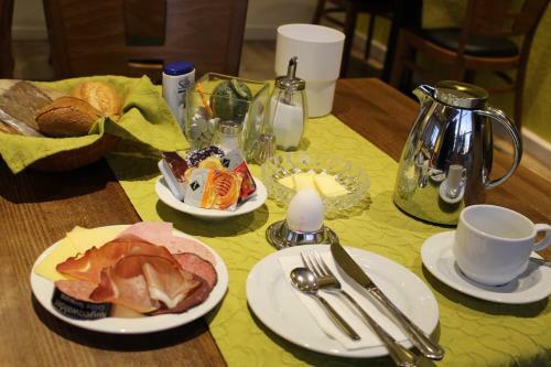 Hostal Hotel Garni Schilling