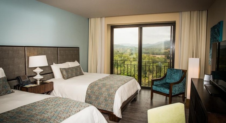 Hotel Croc's Casino Resort