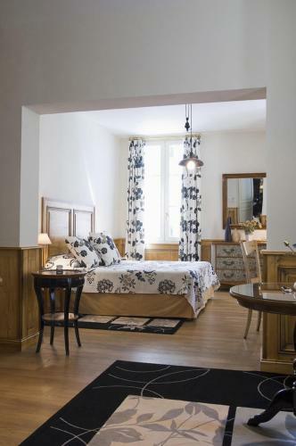 Bed & Breakfast Ch�teau De M�le