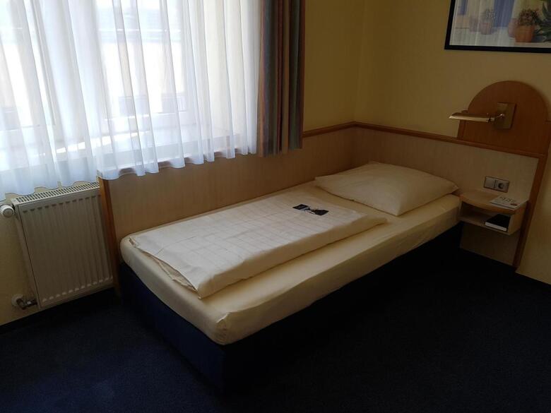 City Partner Hotel Strauss