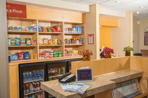 Hotel Towneplace Suites By Marriott Erie