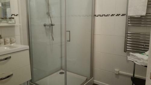 Bed & Breakfast Chambres D'h�tes - La Villa De La Paix